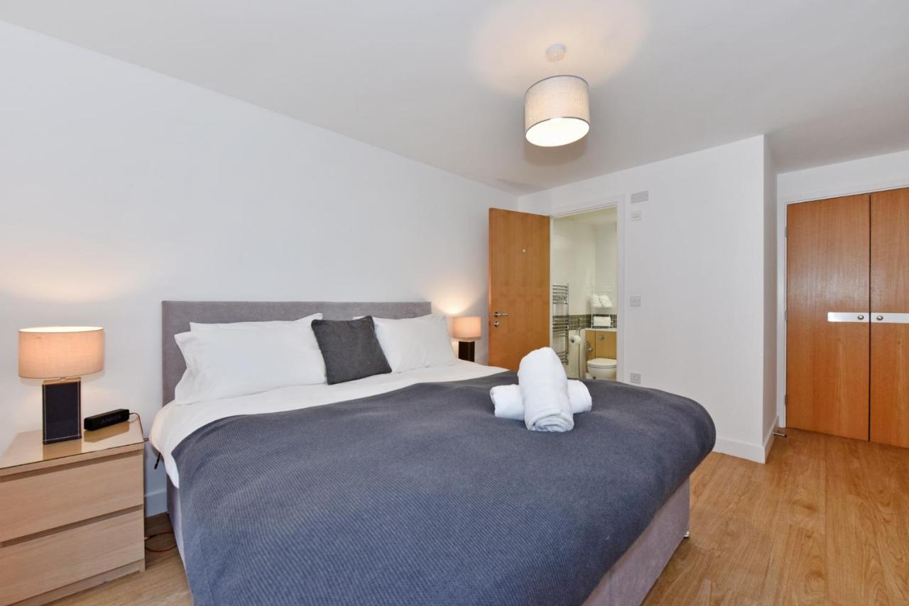The Vizion Serviced Apartments From Pincott Properties - Free Parking, Private Balcony, And Wifi Milton Keynes Dış mekan fotoğraf