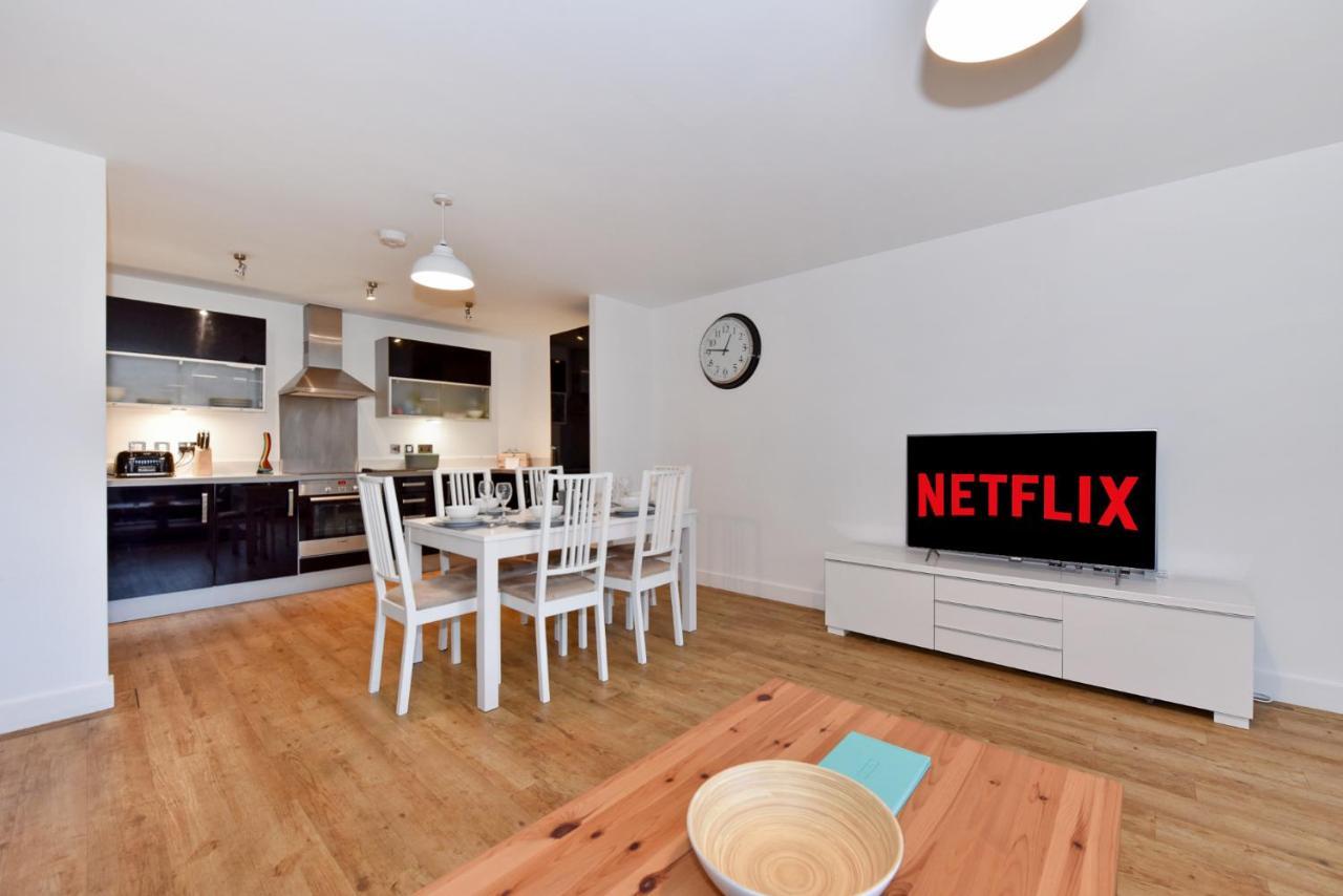 The Vizion Serviced Apartments From Pincott Properties - Free Parking, Private Balcony, And Wifi Milton Keynes Dış mekan fotoğraf