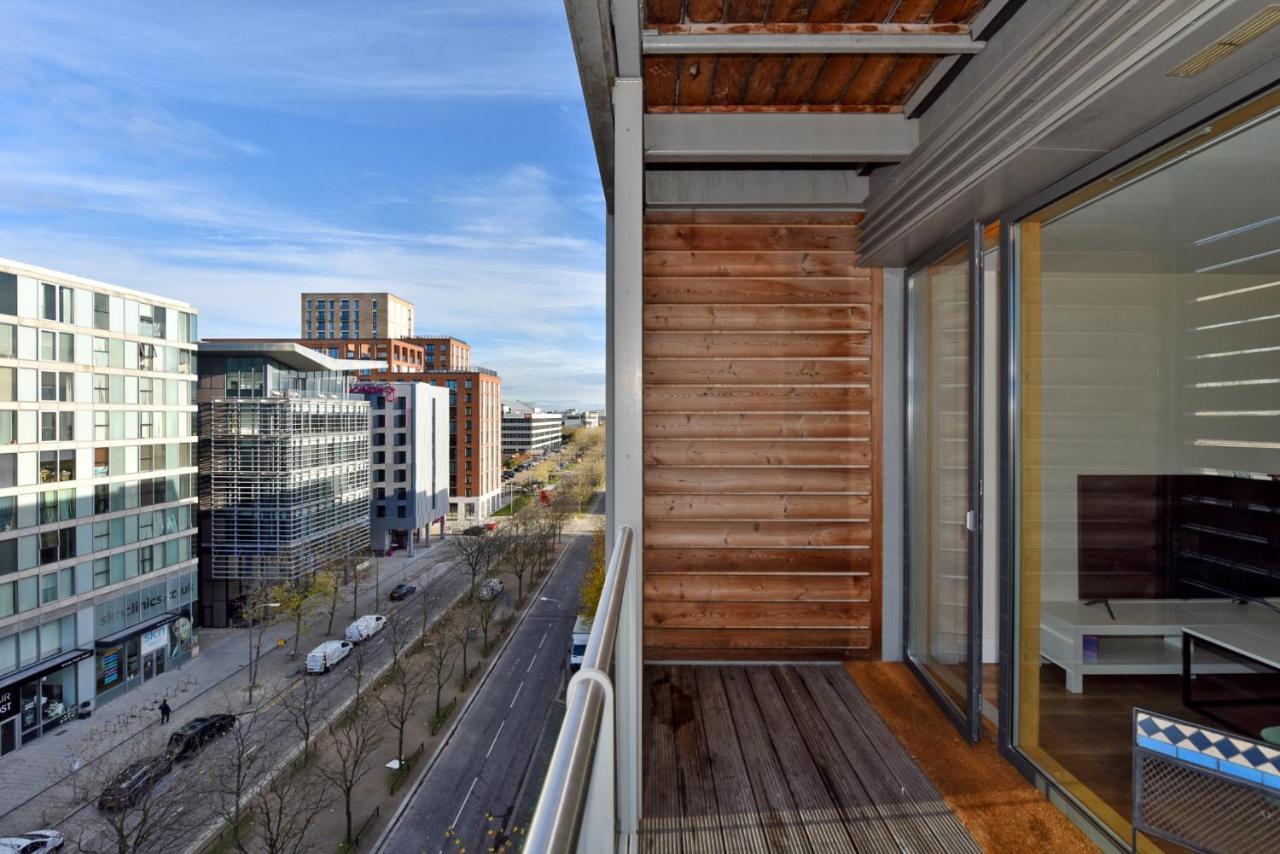 The Vizion Serviced Apartments From Pincott Properties - Free Parking, Private Balcony, And Wifi Milton Keynes Dış mekan fotoğraf