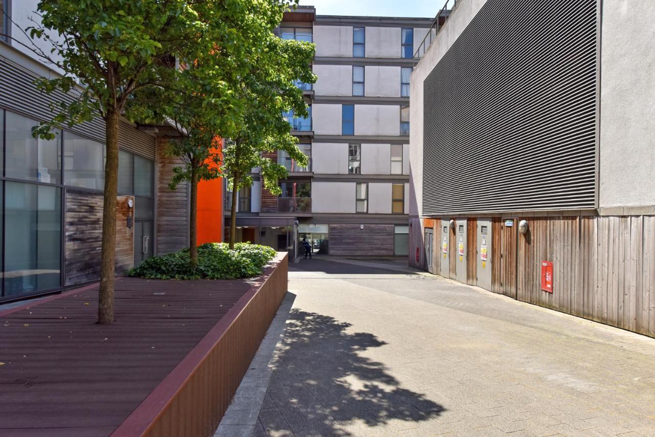 The Vizion Serviced Apartments From Pincott Properties - Free Parking, Private Balcony, And Wifi Milton Keynes Dış mekan fotoğraf