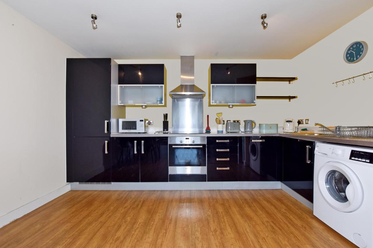 The Vizion Serviced Apartments From Pincott Properties - Free Parking, Private Balcony, And Wifi Milton Keynes Dış mekan fotoğraf