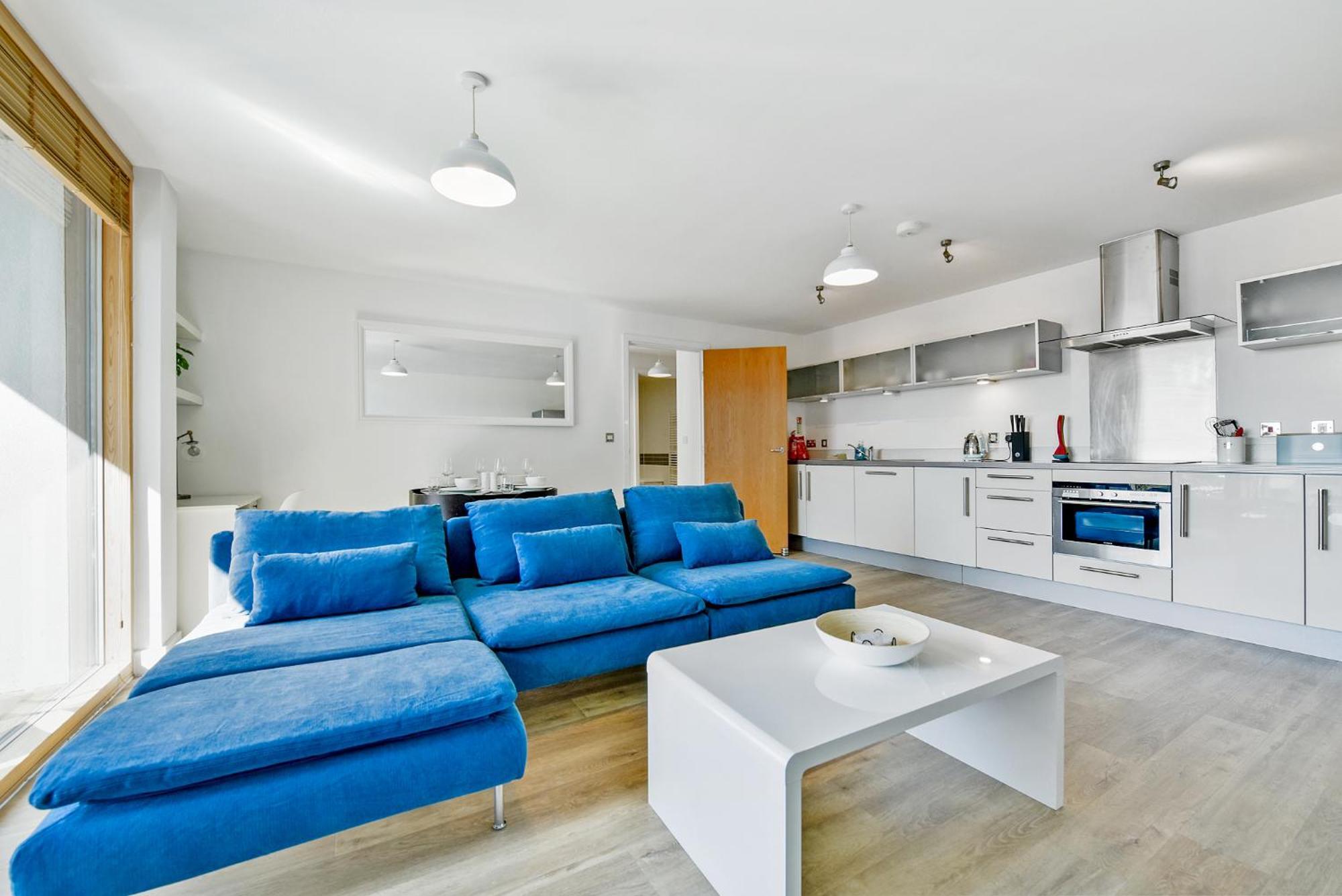 The Vizion Serviced Apartments From Pincott Properties - Free Parking, Private Balcony, And Wifi Milton Keynes Dış mekan fotoğraf