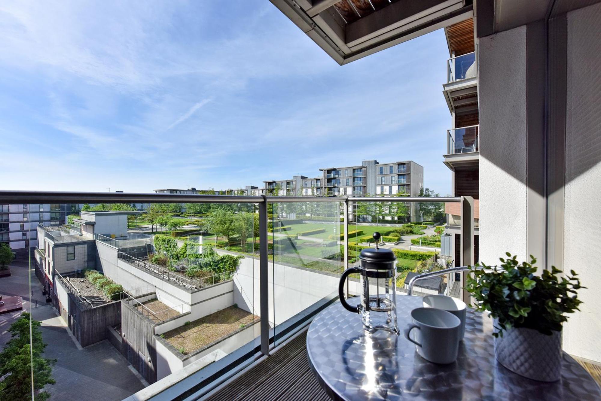 The Vizion Serviced Apartments From Pincott Properties - Free Parking, Private Balcony, And Wifi Milton Keynes Dış mekan fotoğraf