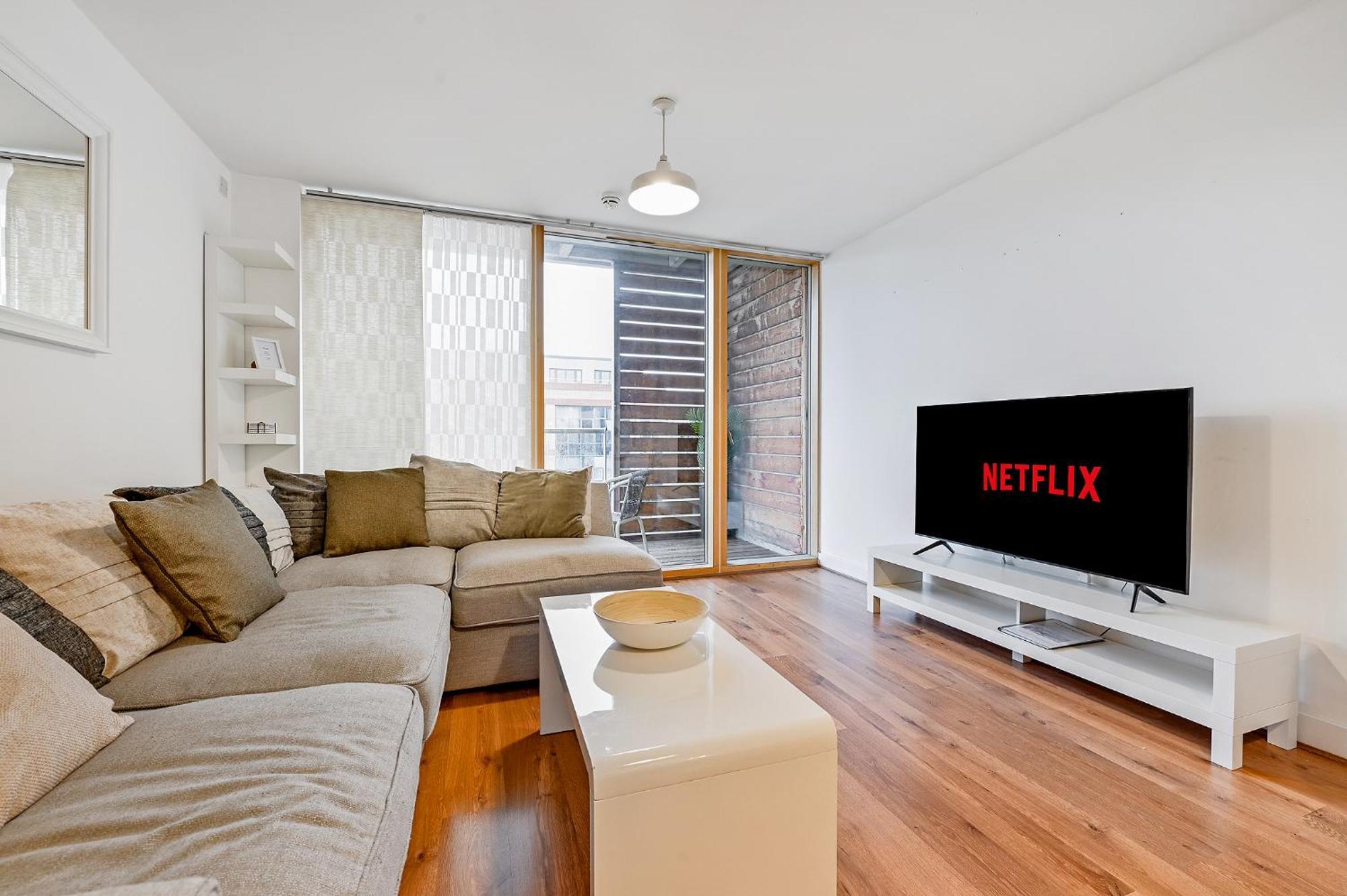 The Vizion Serviced Apartments From Pincott Properties - Free Parking, Private Balcony, And Wifi Milton Keynes Dış mekan fotoğraf
