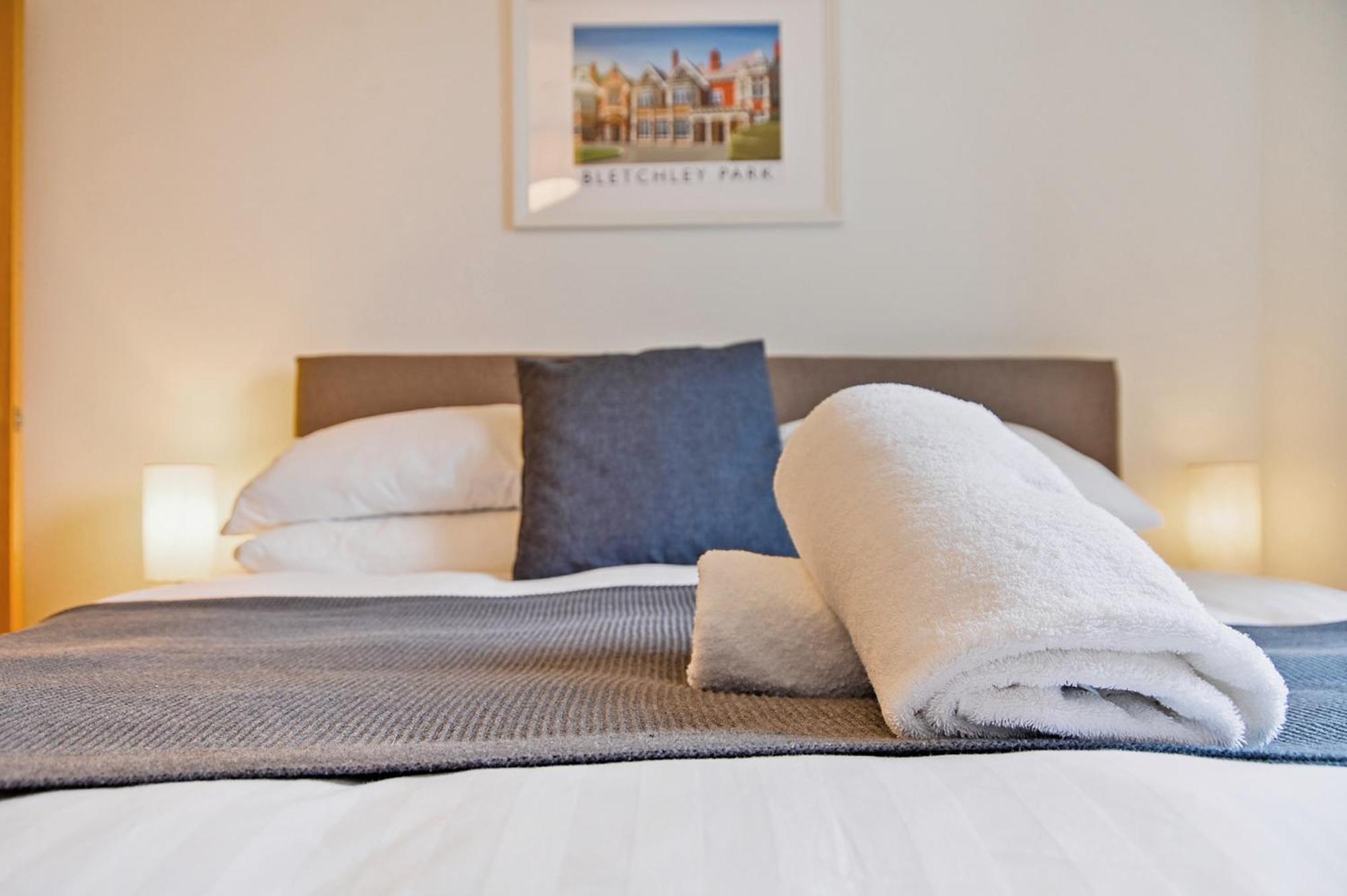 The Vizion Serviced Apartments From Pincott Properties - Free Parking, Private Balcony, And Wifi Milton Keynes Dış mekan fotoğraf